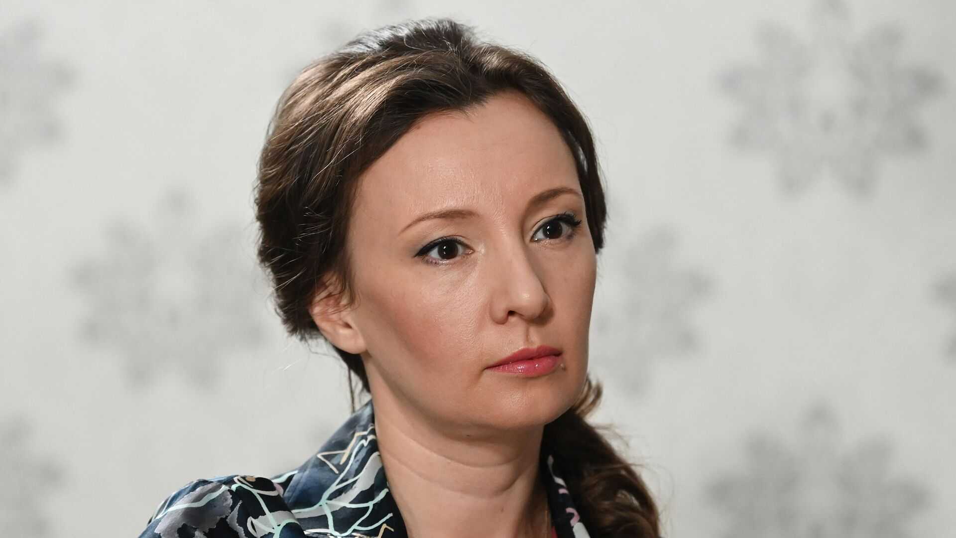 Анна кузнецова покинула пост уполномоченного по правам ребёнка при президенте рф