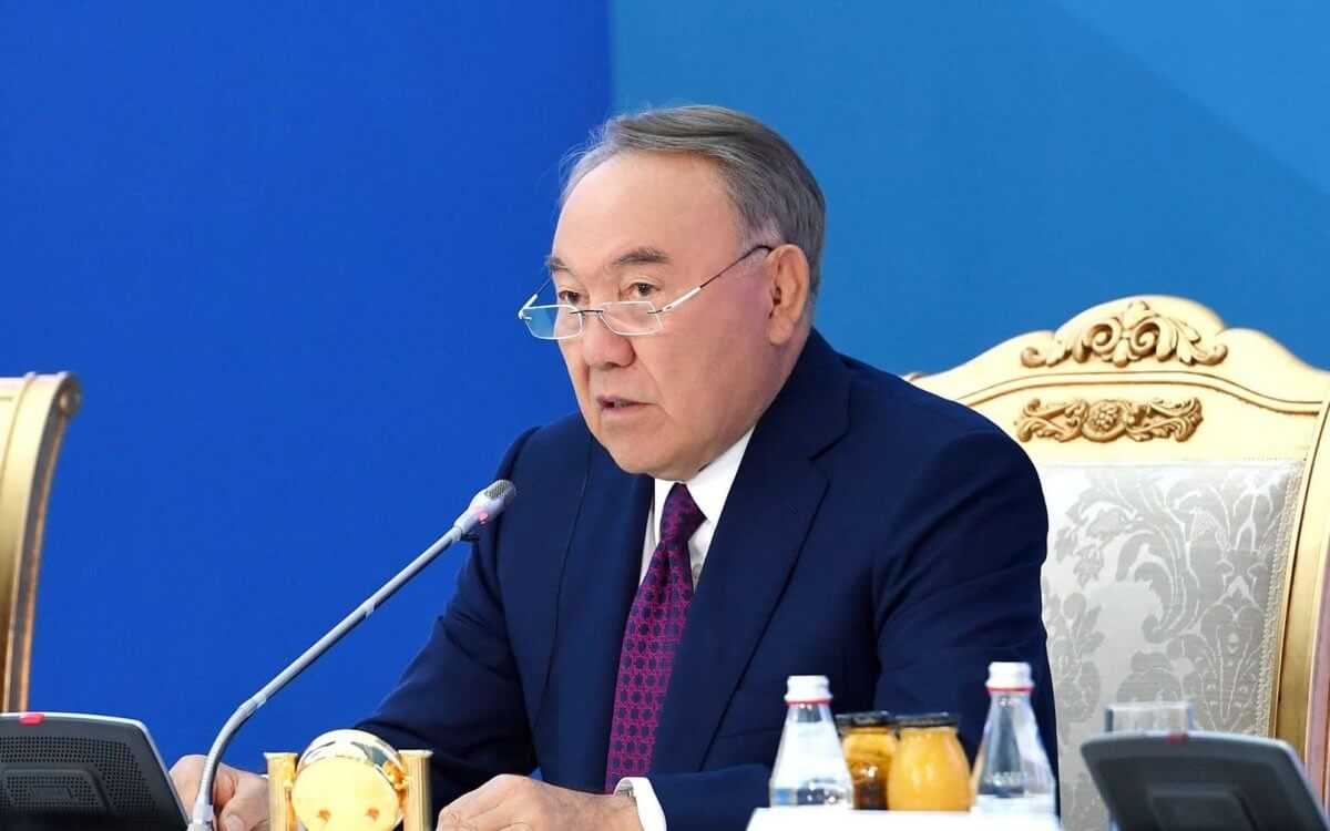 Нурсултан назарбаев ушёл с поста президента. какие у него остались полномочия? | informburo.kz