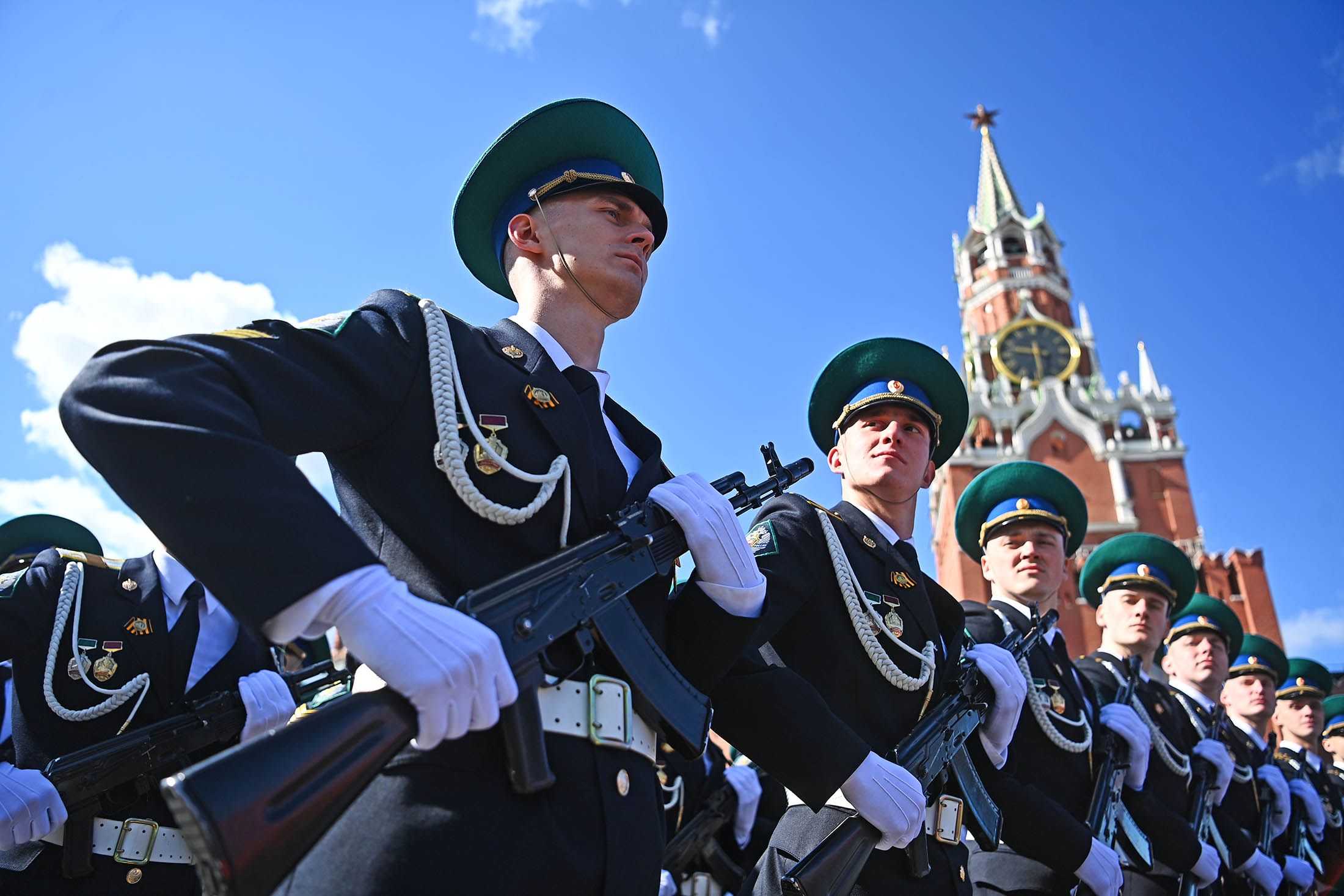 Воздушный парад 9 мая 2022 года в москве в какое время начнется и при участии каких самолетов