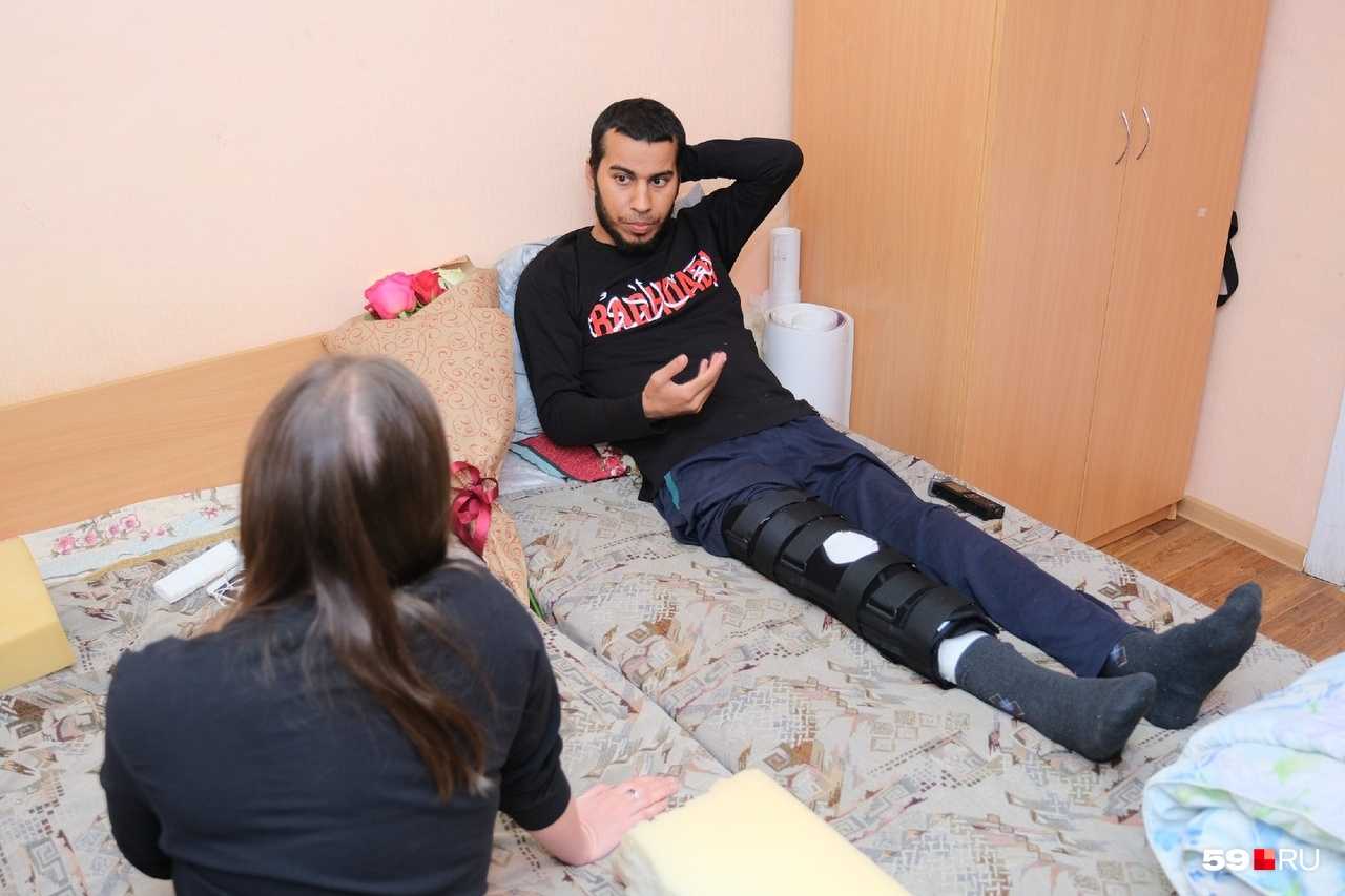 Обожженный студент марван принял участие в программе «на самом деле»