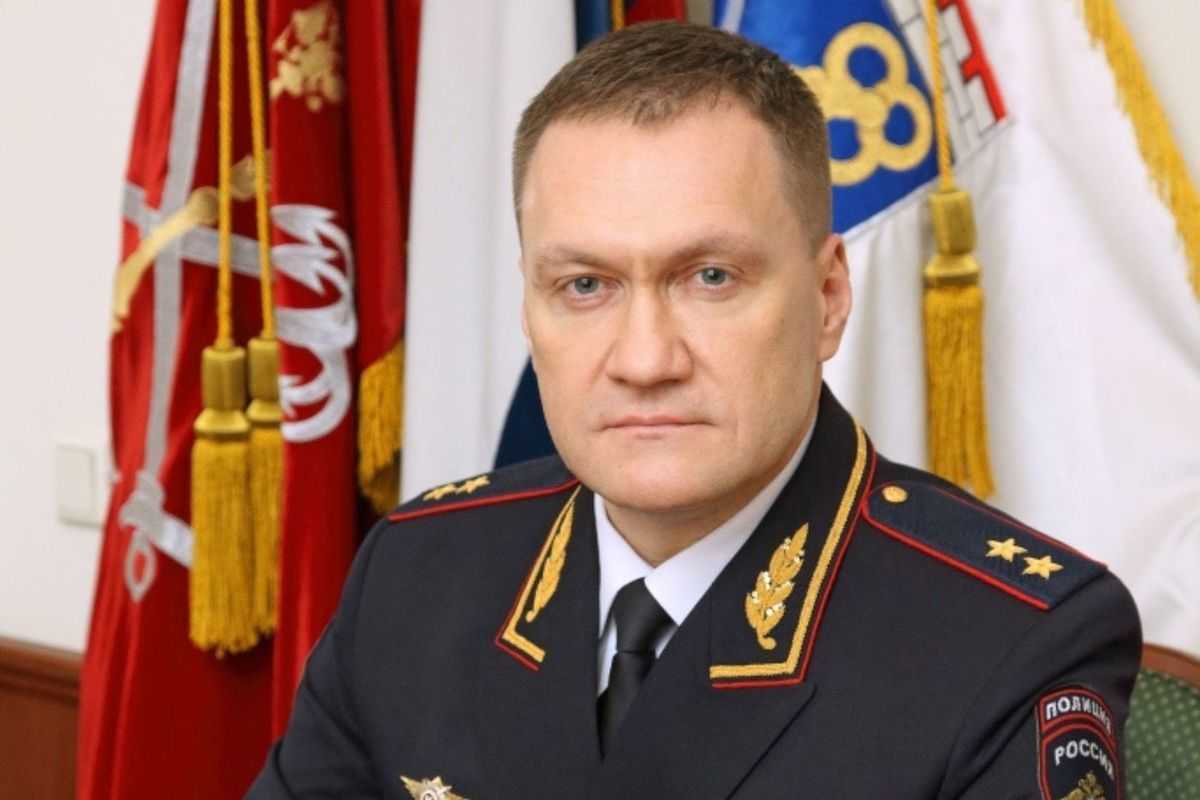 Роман плугин мвд биография фото