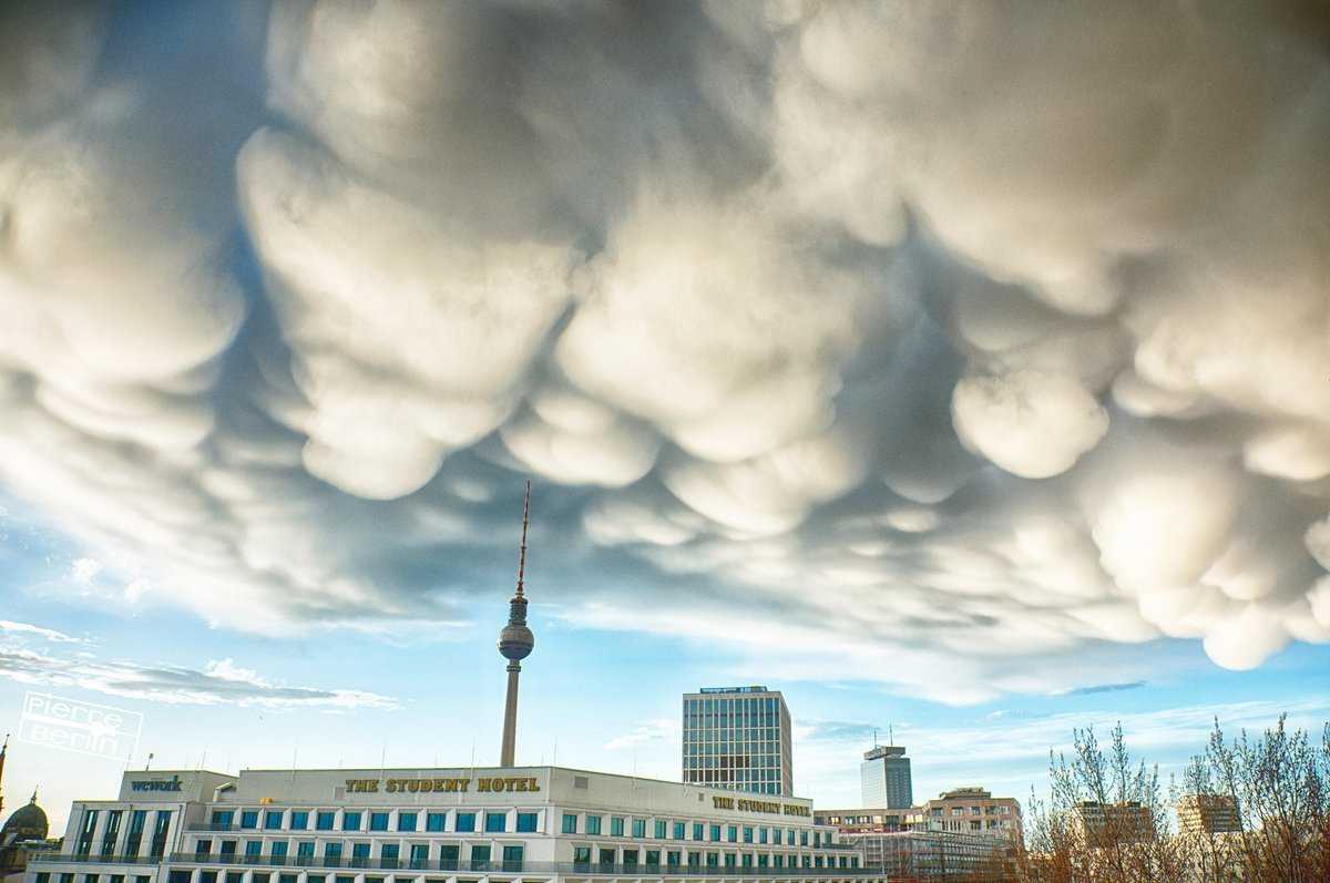 Фототелеграф  » необычные облака: mammatus
