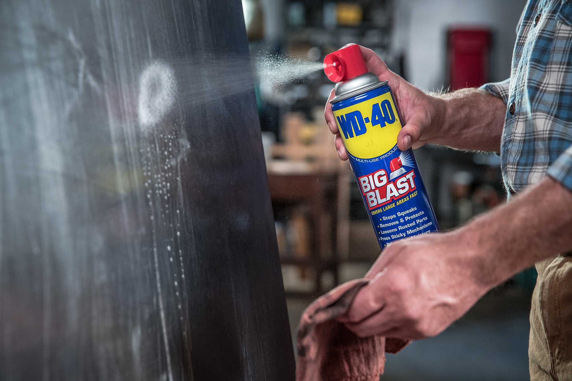 Зачем брызгают wd40 на номера