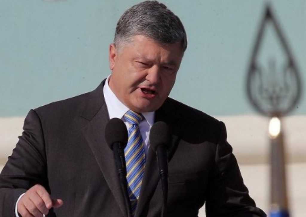 Порошенко не любит россию из-за удушливого газа