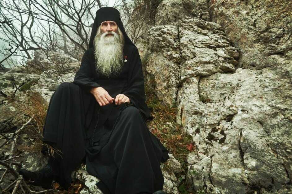 Почему предпоследний герой советского союза ушел в монахи