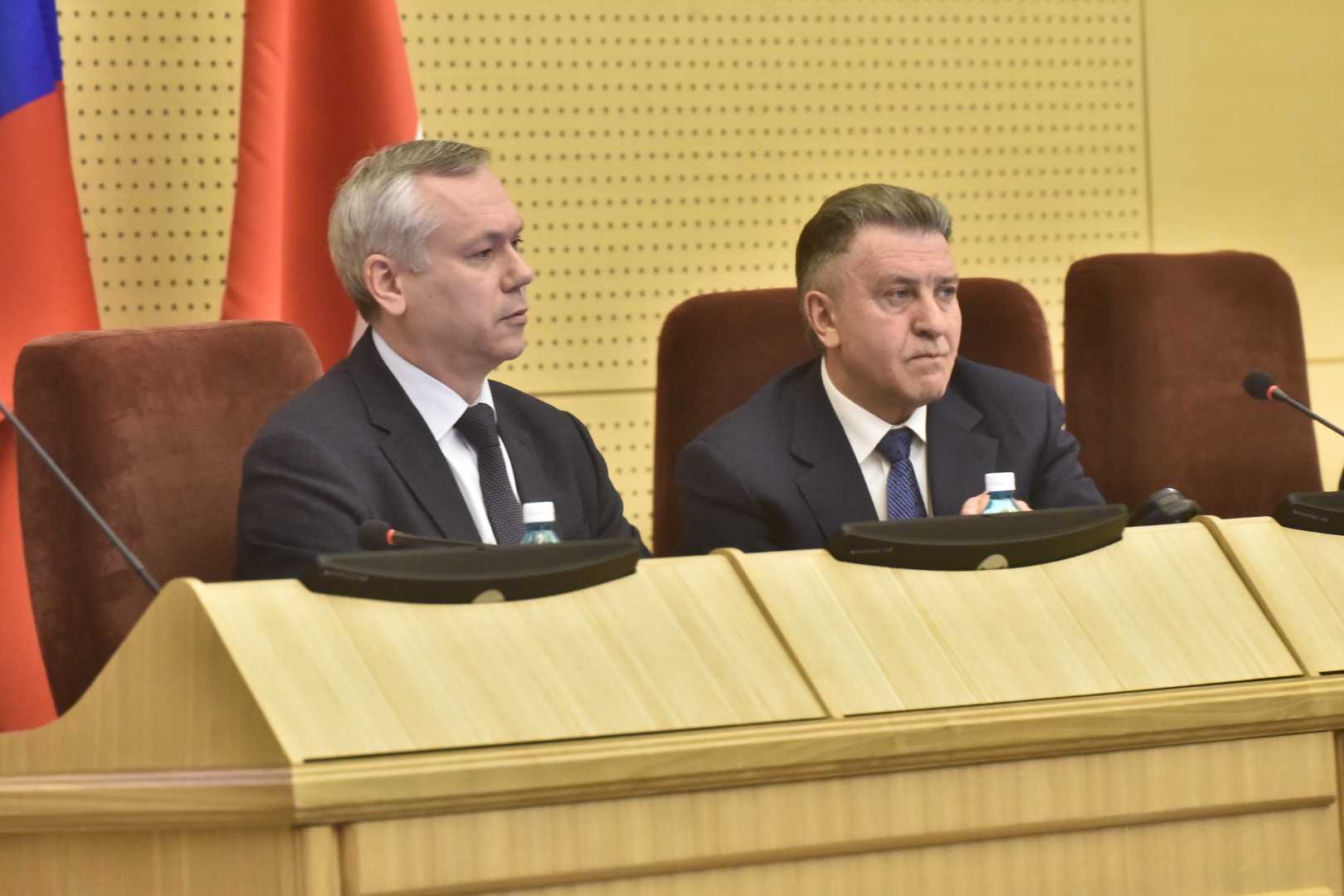 Зарплаты бюджетников поднимут до конца марта 2023 года. кому и сколько прибавят