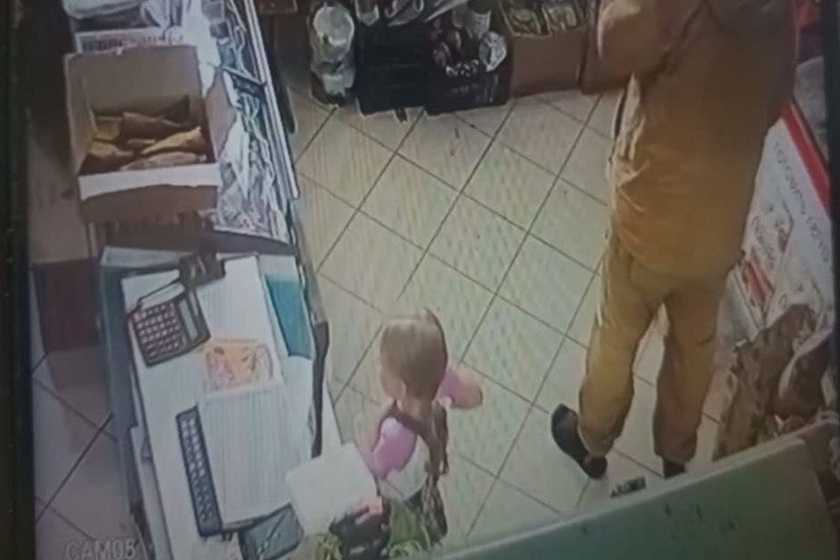 Плач под грохот самосвалов. как в киселёвске простились с убитыми девочками