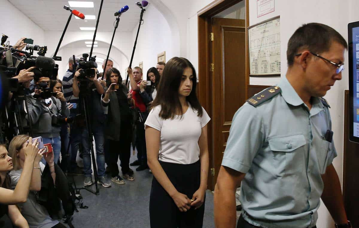 Убийство отца стало для сестер хачатурян началом новой жизни