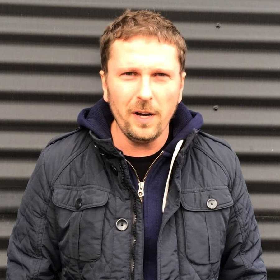 Анатолий шарий
