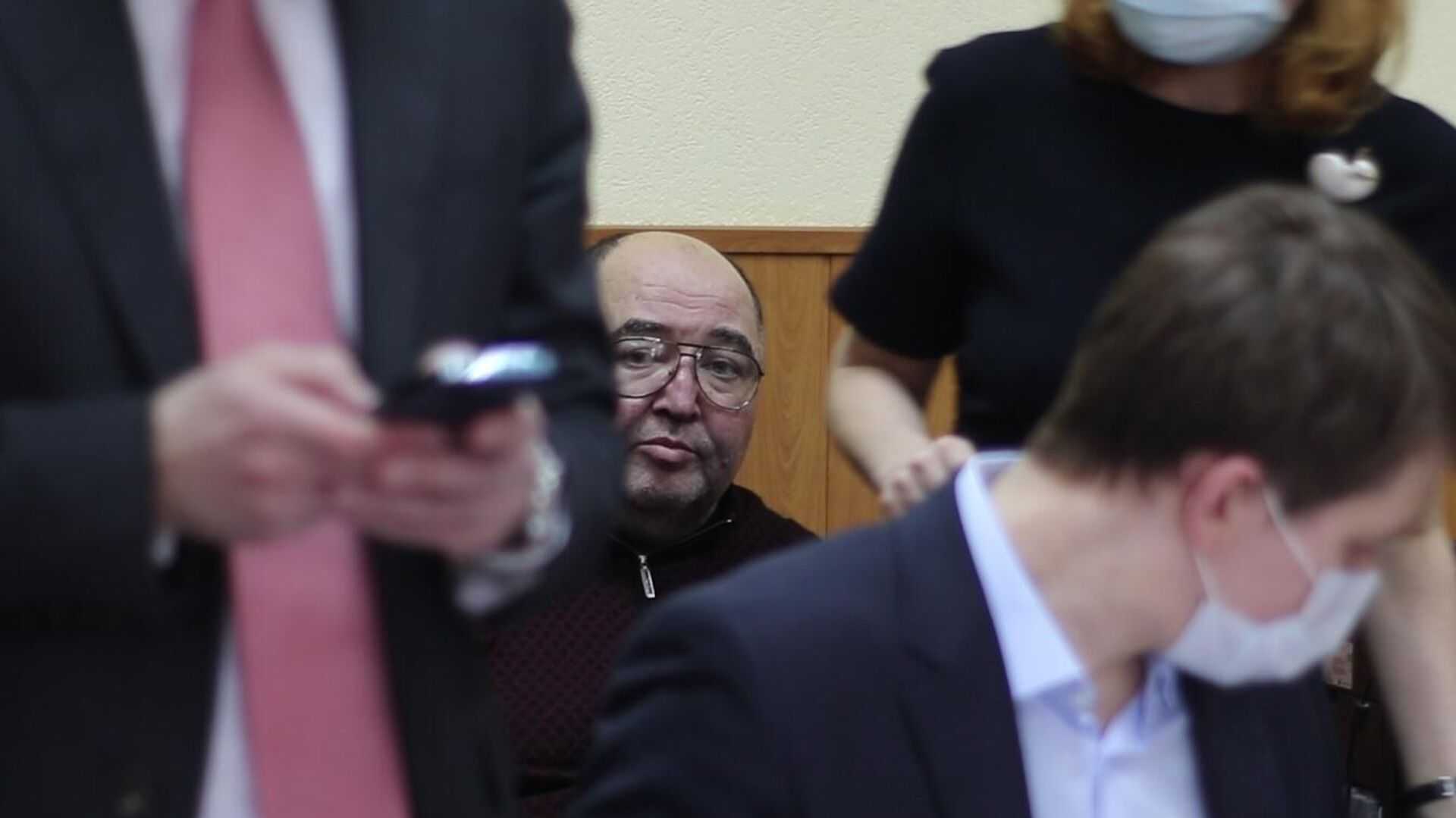 Обвинение российского миллиардера бориса шпигеля может обернуться лишением свободы