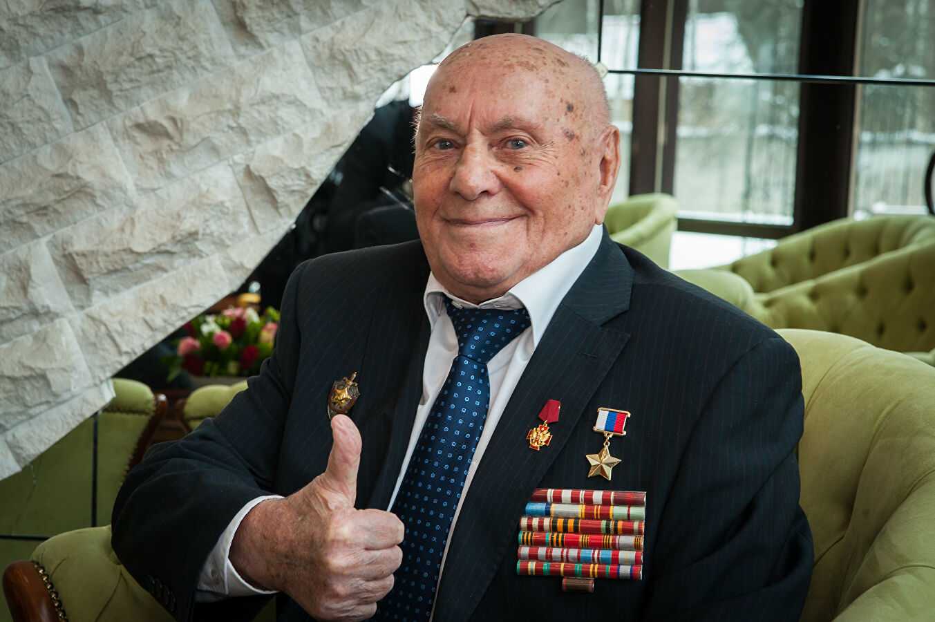Умер спасший краков легендарный разведчик алексей ботян