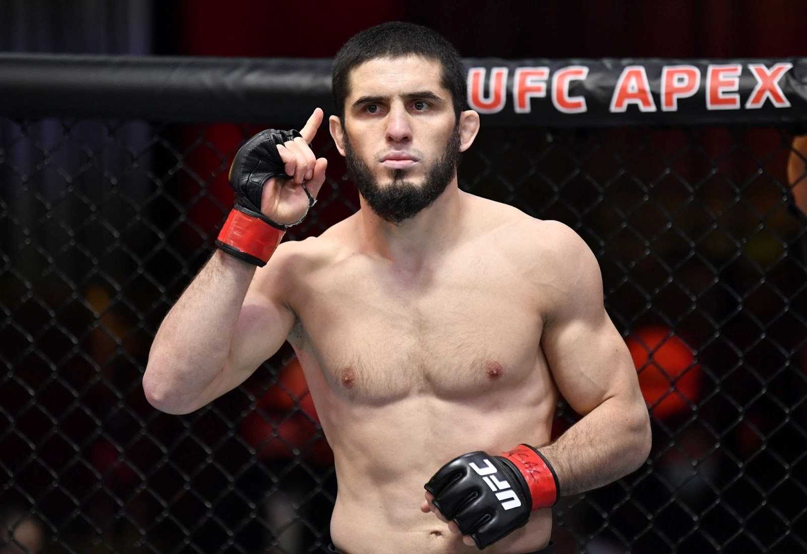 Биография бойца ufc ислама махачева, когда бой махачева с хукером