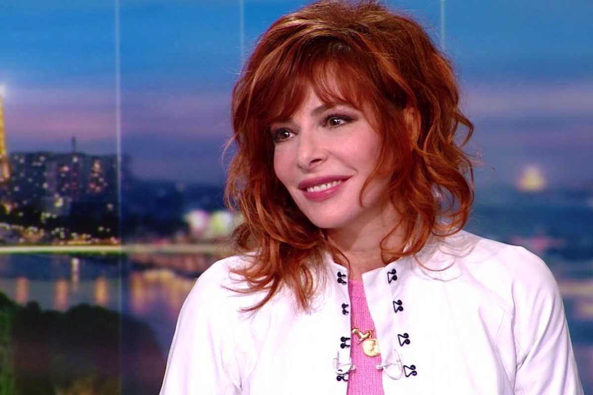 Как милен фармер записала хиты про ягодицы, разочарования, калифорнию и любовь размера xxl? | культура | школажизни.ру