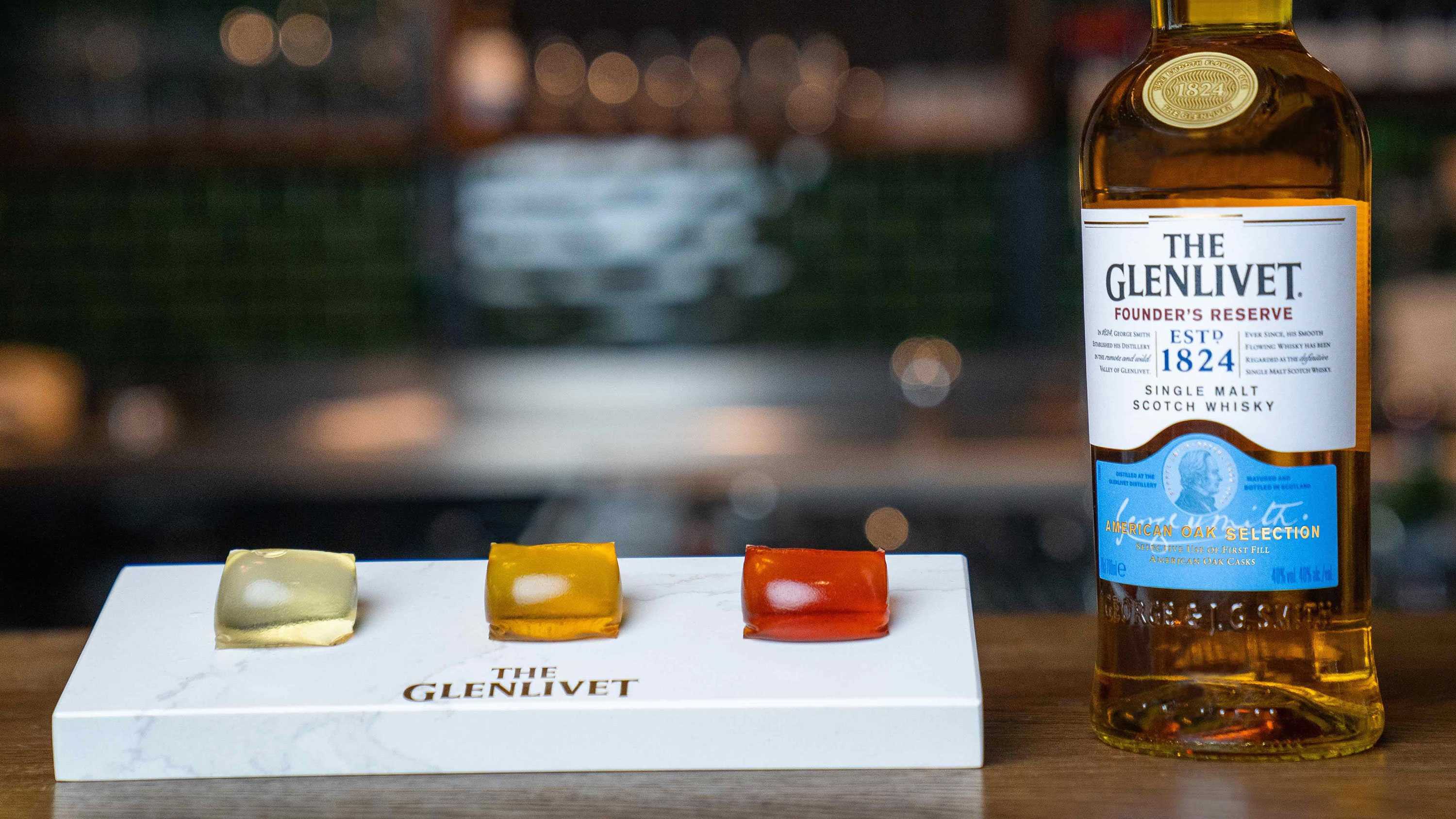Раскусить и выпить: the glenlivet представили виски в капсулах