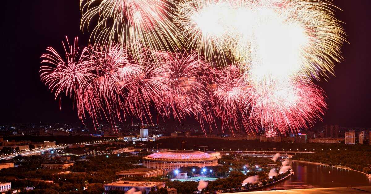Салют на новый год 2022 в москве, где смотреть, во сколько