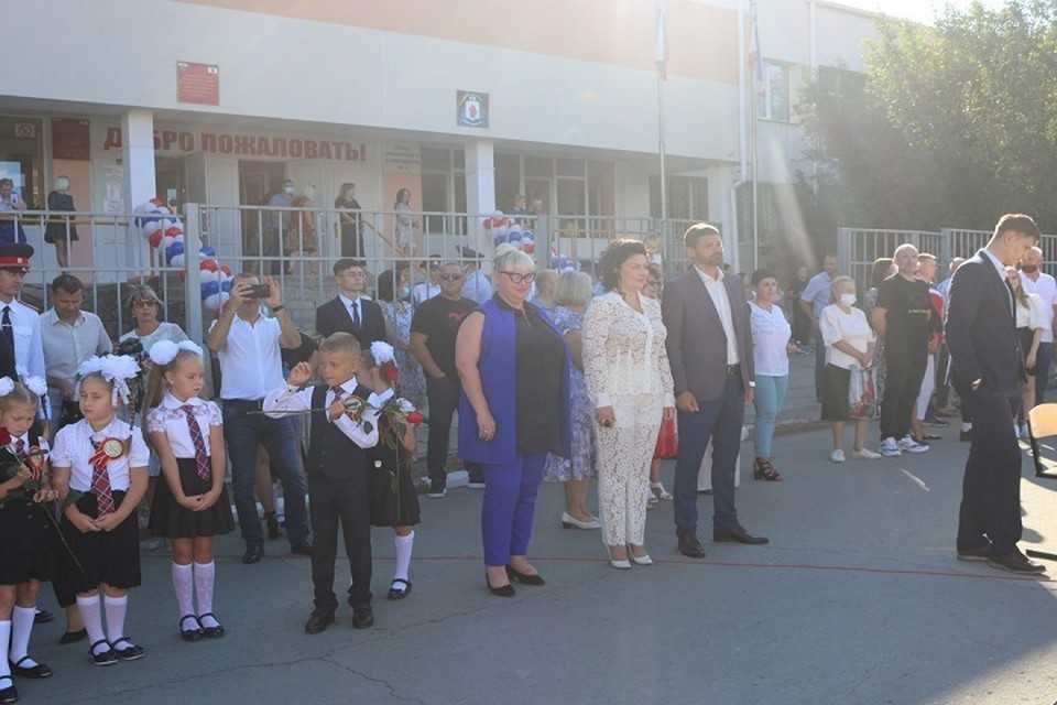 Министр культуры крыма пришла в школу в откровенном наряде | forpost