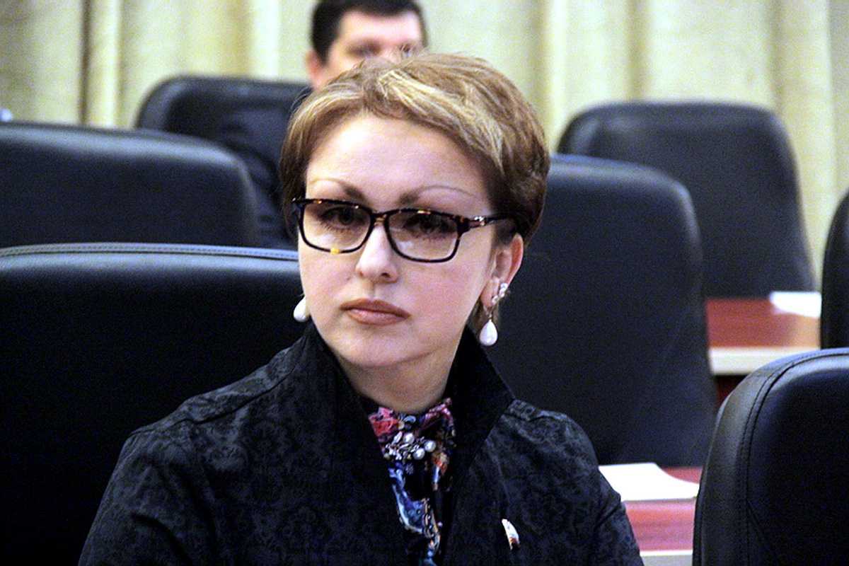 Оскандалившаяся министр наталья соколова уволилась «по собственной инициативе» — иа «версия-саратов»