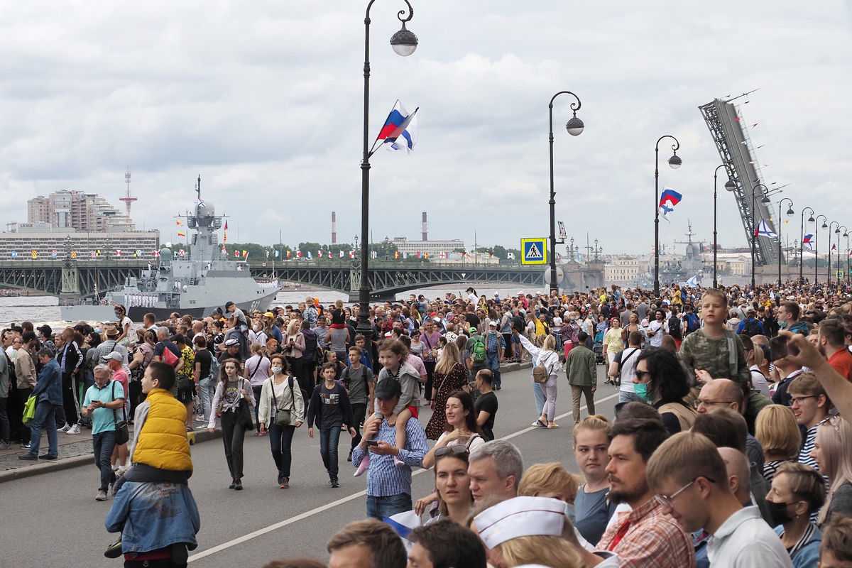 Грандиозное празднование дня военно-морского флота россии в санкт-петербурге и кронштадте состоится 31 июля 2022 года