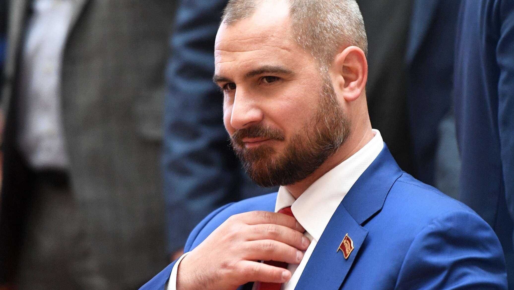 Сурайкин максим александрович: биография